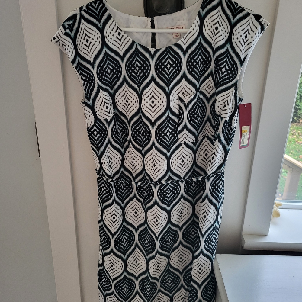 Merona Black Patterned White & Teal Belted Midi Dress. Size Small